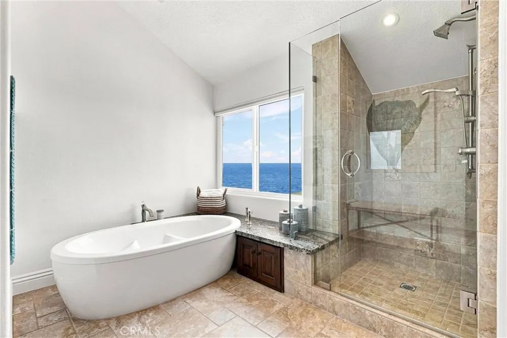 6 Cavalier Laguna Niguel, CA 92677