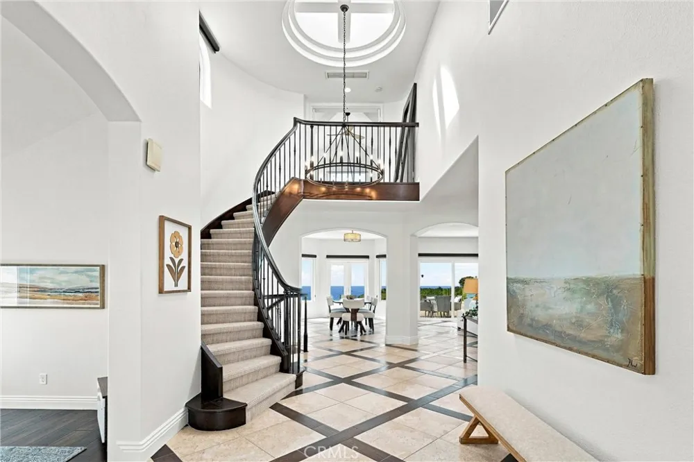 6 Cavalier Laguna Niguel, CA 92677