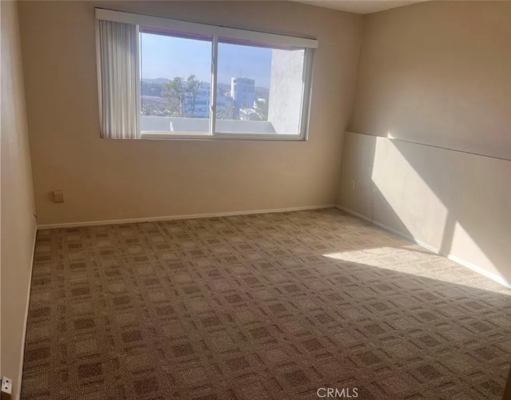 27783 Zircon #86 Mission Viejo, CA 92691