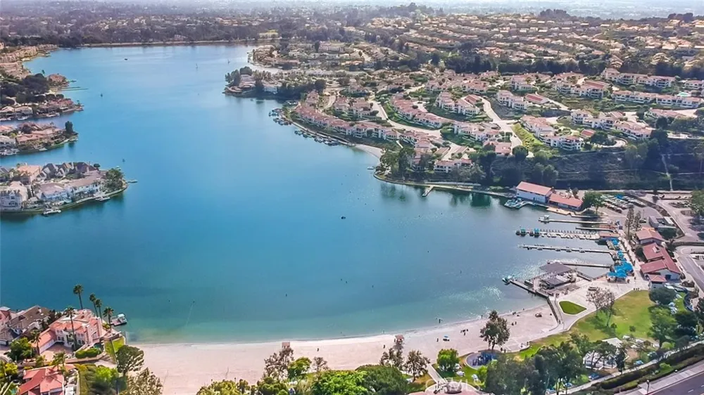 60 Melrose Mission Viejo, CA 92692