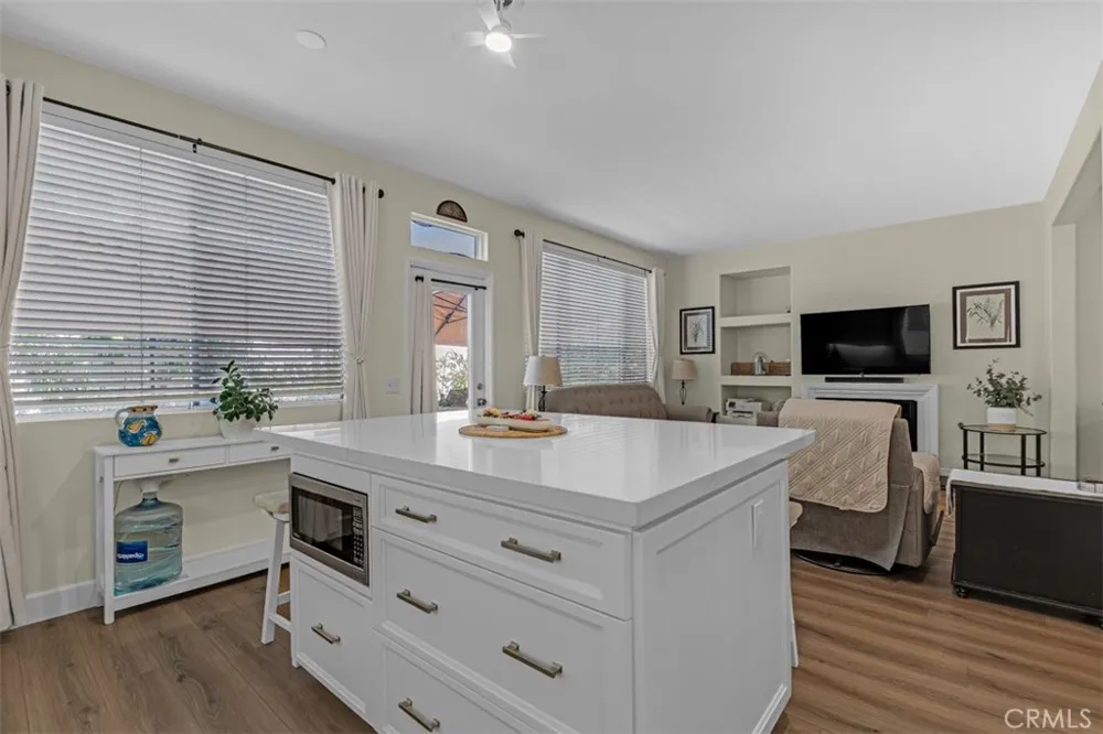 60 Melrose Mission Viejo, CA 92692