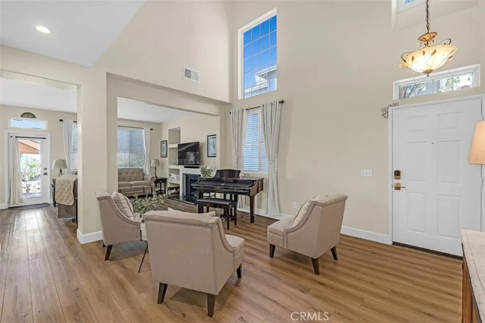 60 Melrose Mission Viejo, CA 92692
