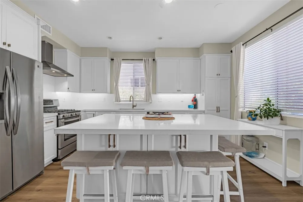 60 Melrose Mission Viejo, CA 92692