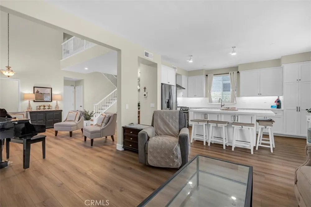 60 Melrose Mission Viejo, CA 92692