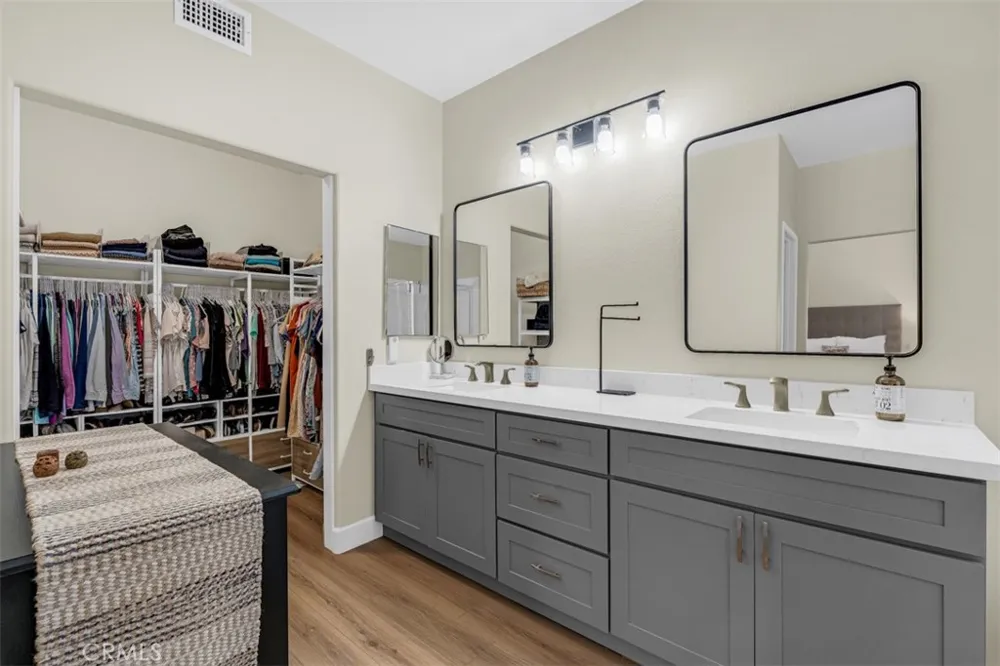 60 Melrose Mission Viejo, CA 92692