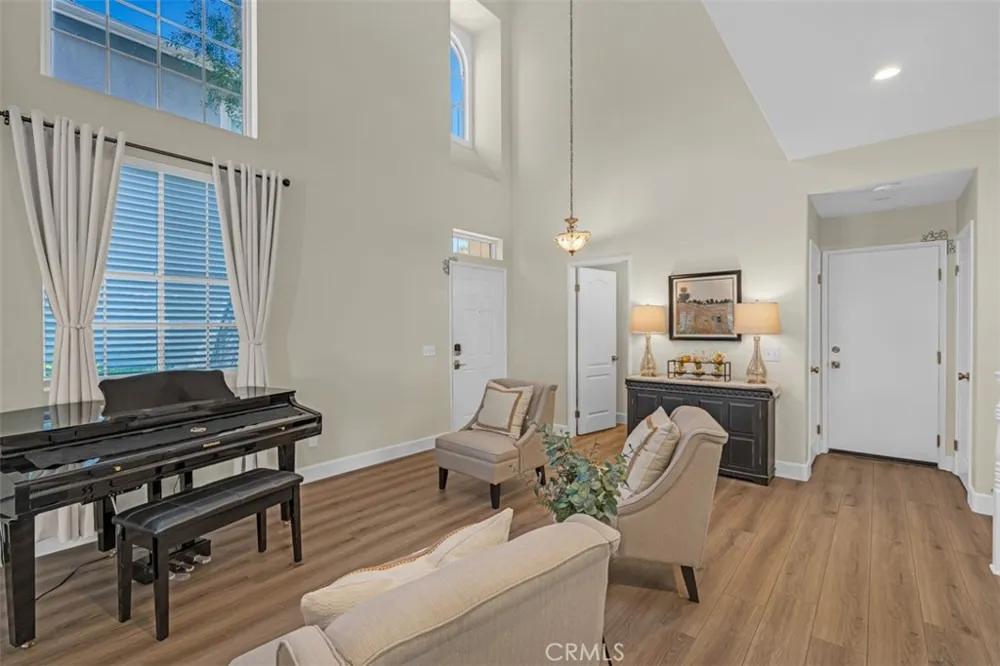 60 Melrose Mission Viejo, CA 92692