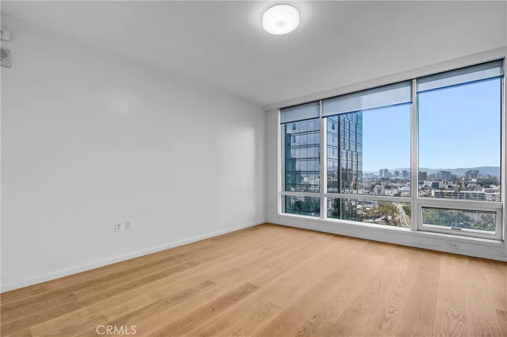 877 Francisco Street #1818 Los Angeles, CA 90017