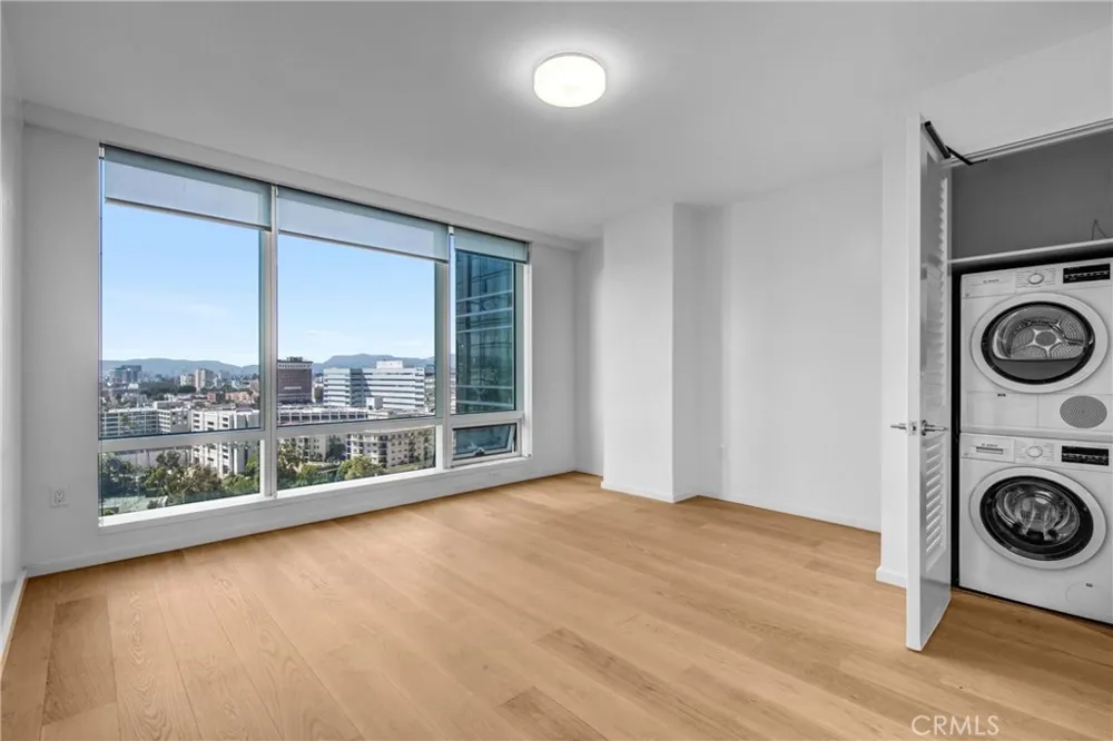 877 Francisco Street #1818 Los Angeles, CA 90017