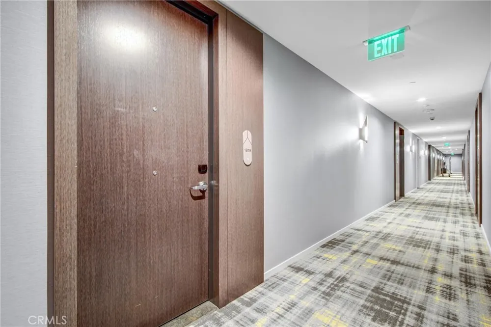 877 Francisco Street #1818 Los Angeles, CA 90017