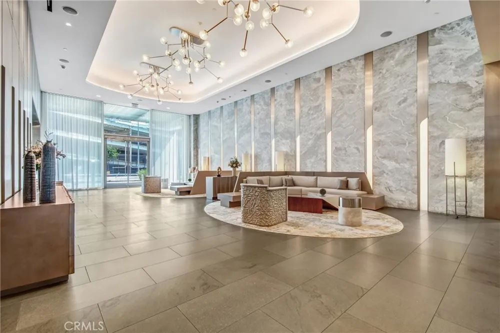 877 Francisco Street #1818 Los Angeles, CA 90017
