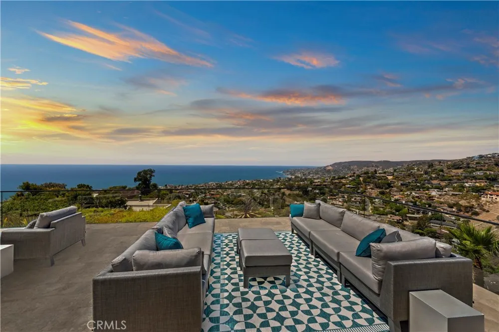 940 Summit Drive Laguna Beach, CA 92651