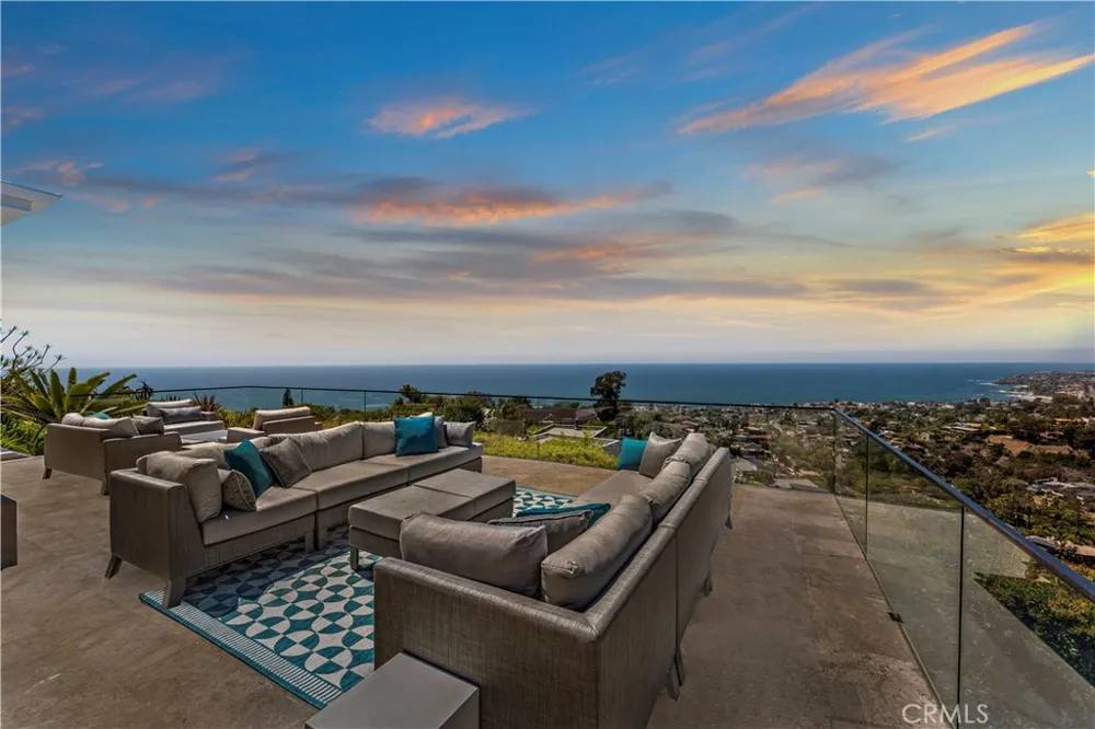 940 Summit Drive Laguna Beach, CA 92651