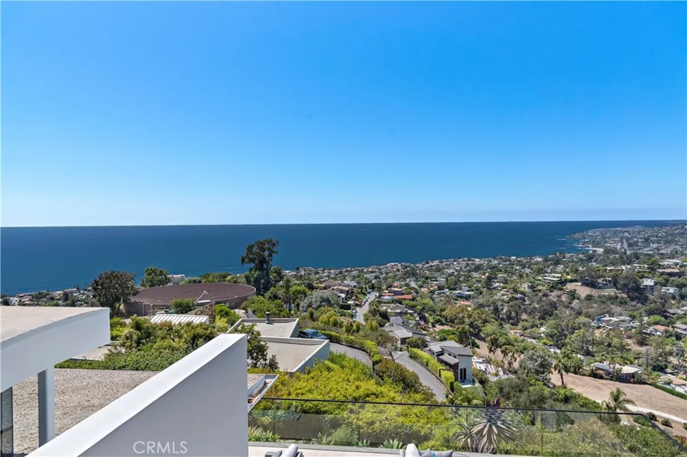 940 Summit Drive Laguna Beach, CA 92651