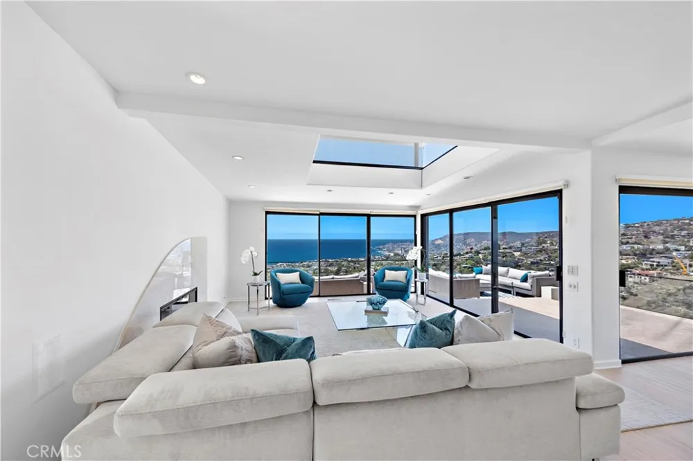940 Summit Drive Laguna Beach, CA 92651