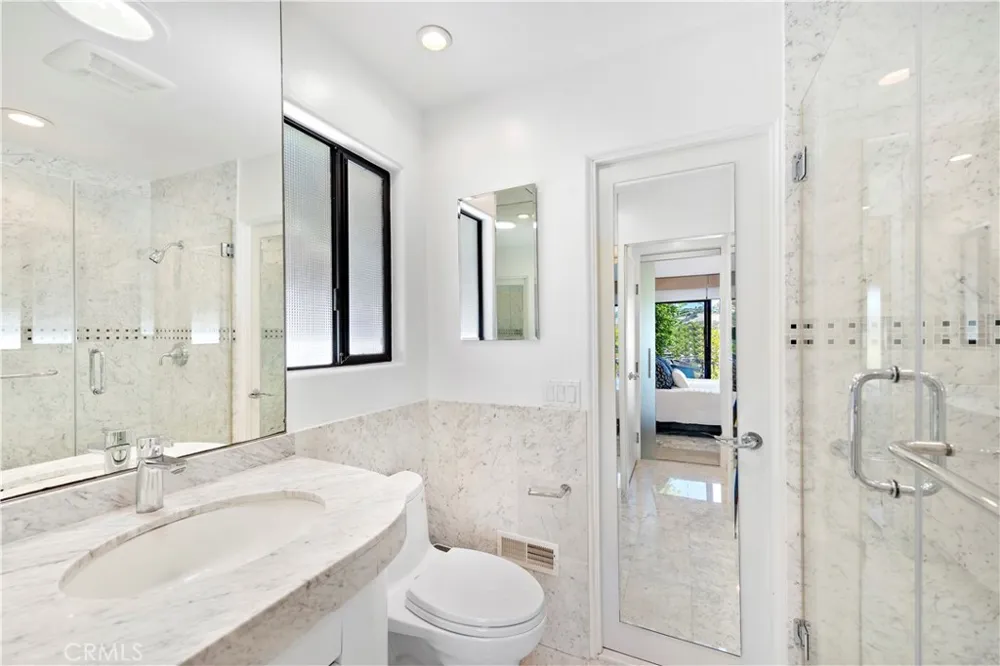 940 Summit Drive Laguna Beach, CA 92651