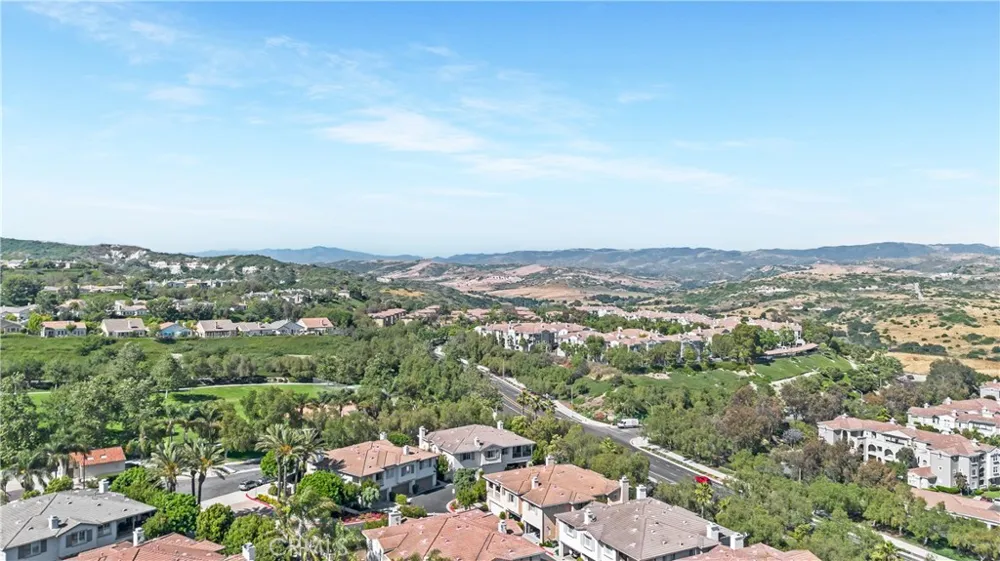 12 Calle Viveza San Clemente, CA 92673