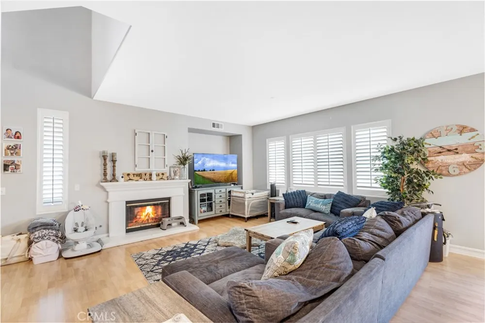 12 Calle Viveza San Clemente, CA 92673