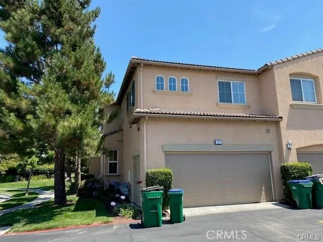 32 Trailing Vine Irvine, CA 92602