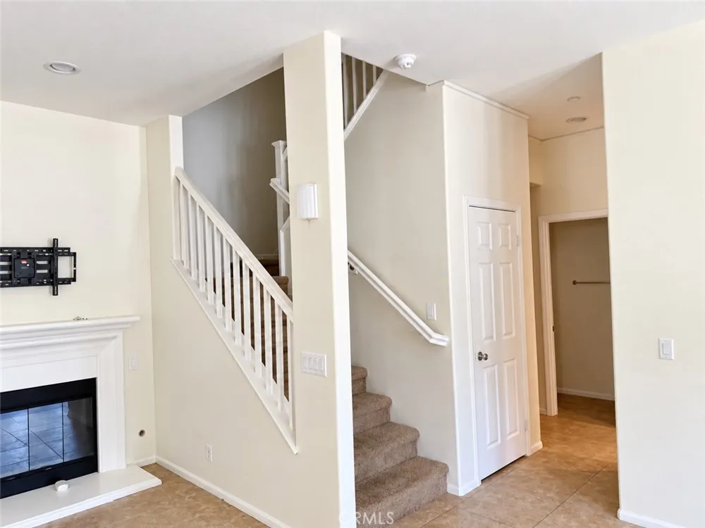 32 Trailing Vine Irvine, CA 92602