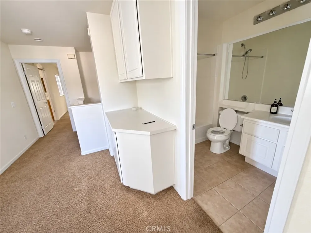 32 Trailing Vine Irvine, CA 92602