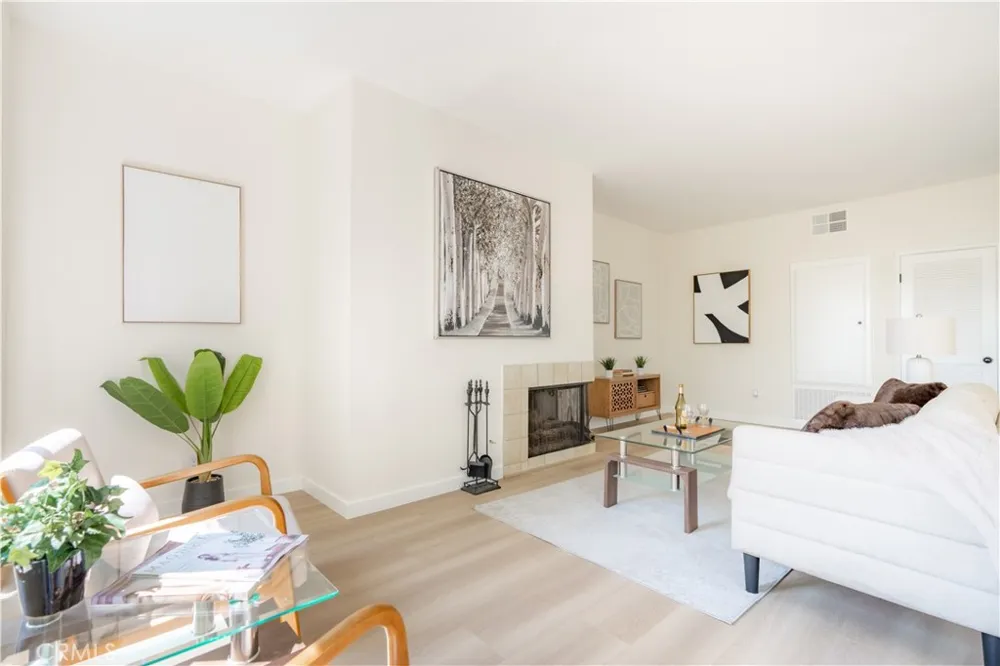 484 S Euclid #202 Pasadena, CA 91101