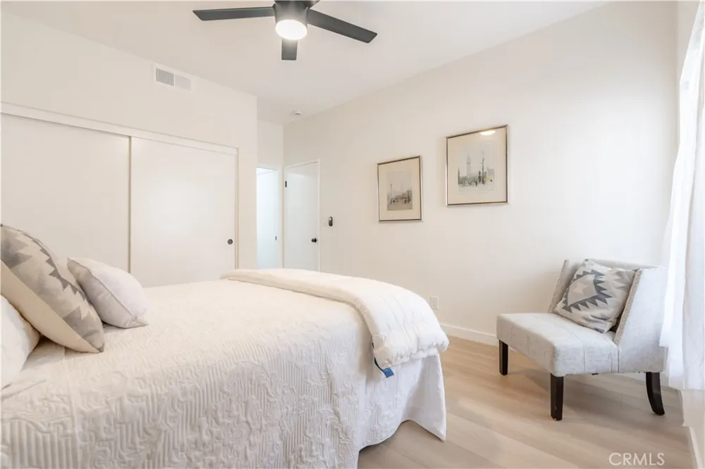 484 S Euclid #202 Pasadena, CA 91101