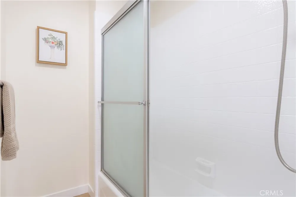 484 S Euclid #202 Pasadena, CA 91101