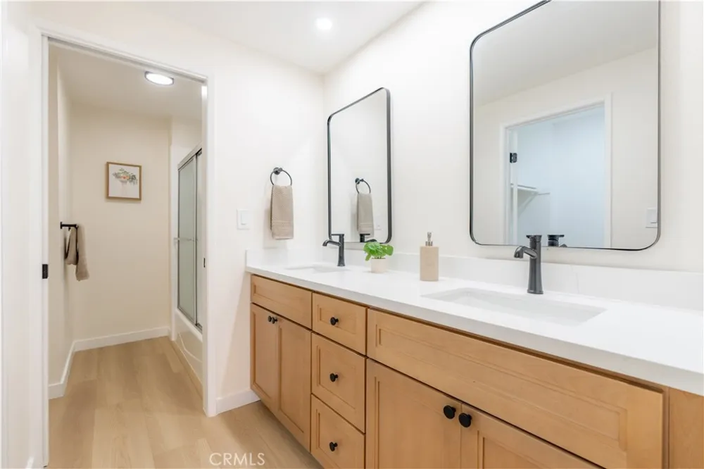 484 S Euclid #202 Pasadena, CA 91101