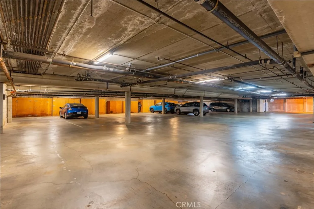 484 S Euclid #202 Pasadena, CA 91101