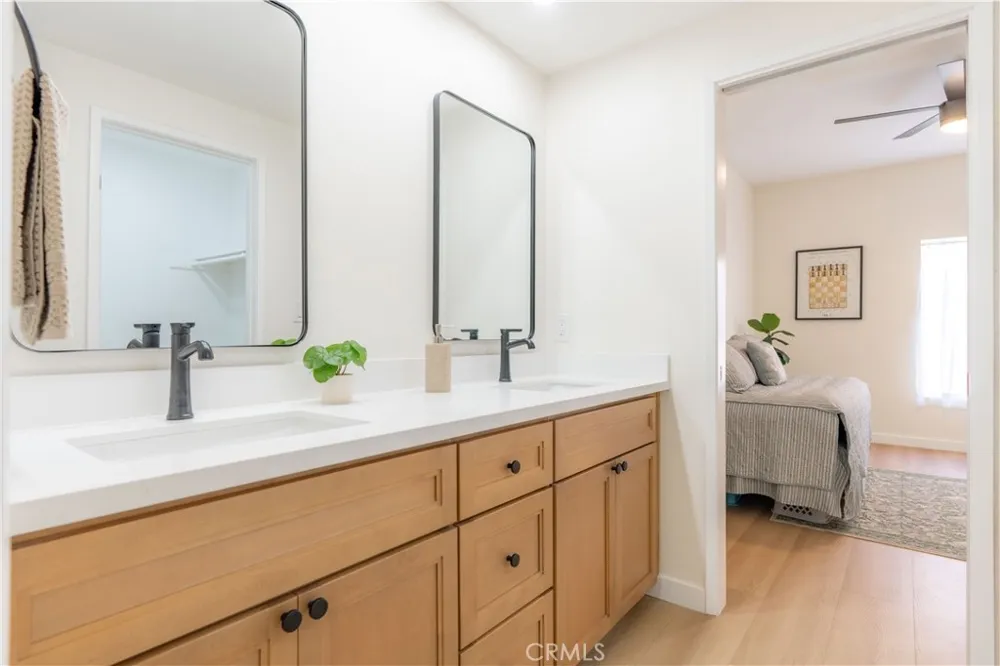 484 S Euclid #202 Pasadena, CA 91101