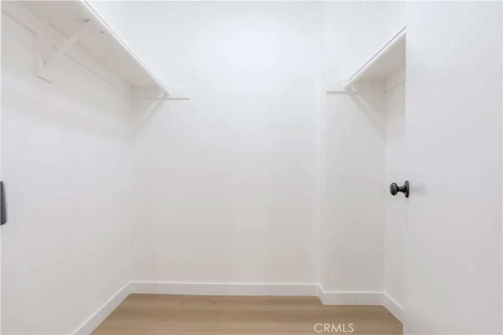484 S Euclid #202 Pasadena, CA 91101