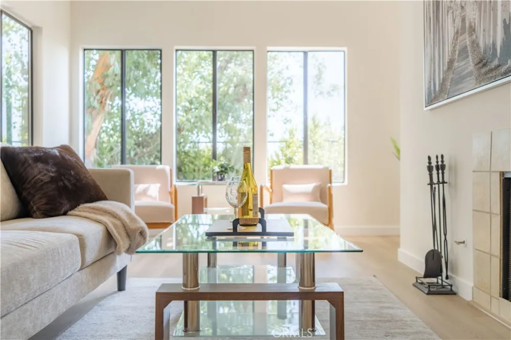 484 S Euclid #202 Pasadena, CA 91101