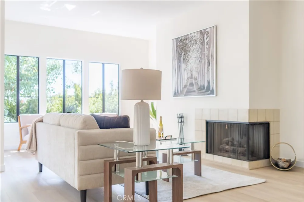 484 S Euclid #202 Pasadena, CA 91101