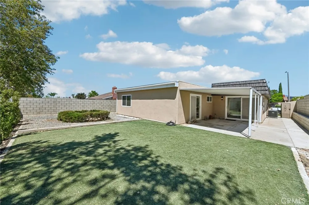 25141 Madeira Laguna Hills, CA 92653