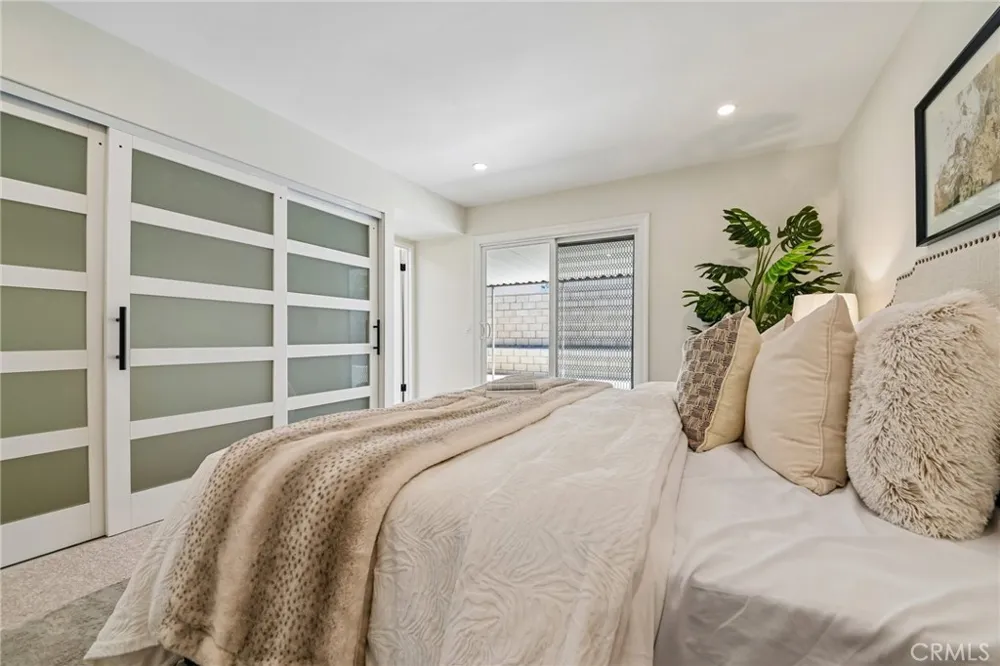 25141 Madeira Laguna Hills, CA 92653