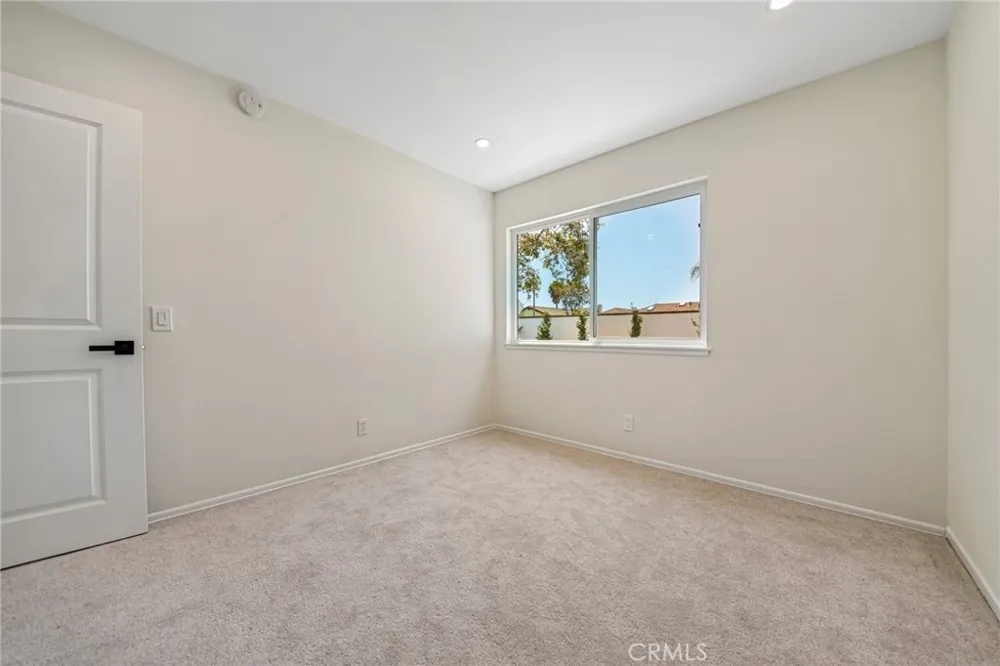 25141 Madeira Laguna Hills, CA 92653