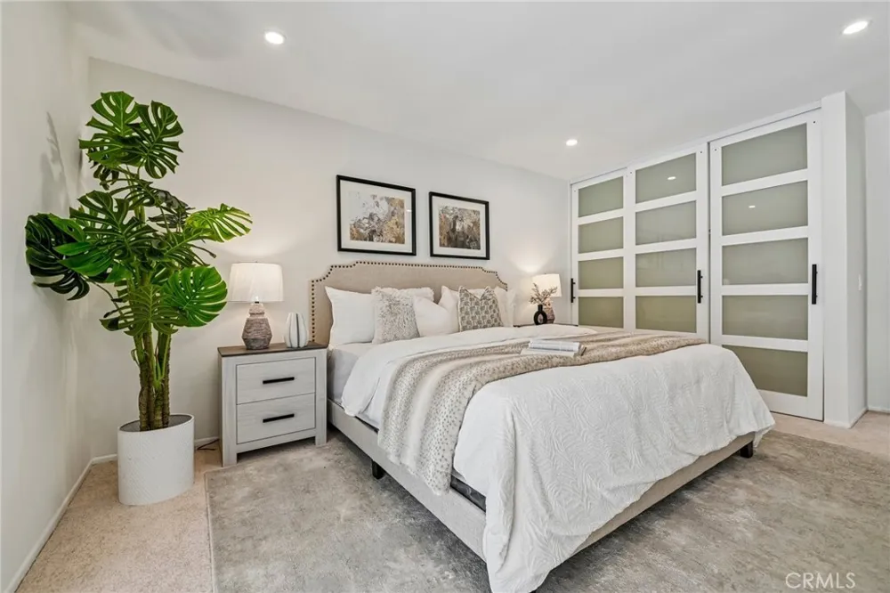 25141 Madeira Laguna Hills, CA 92653
