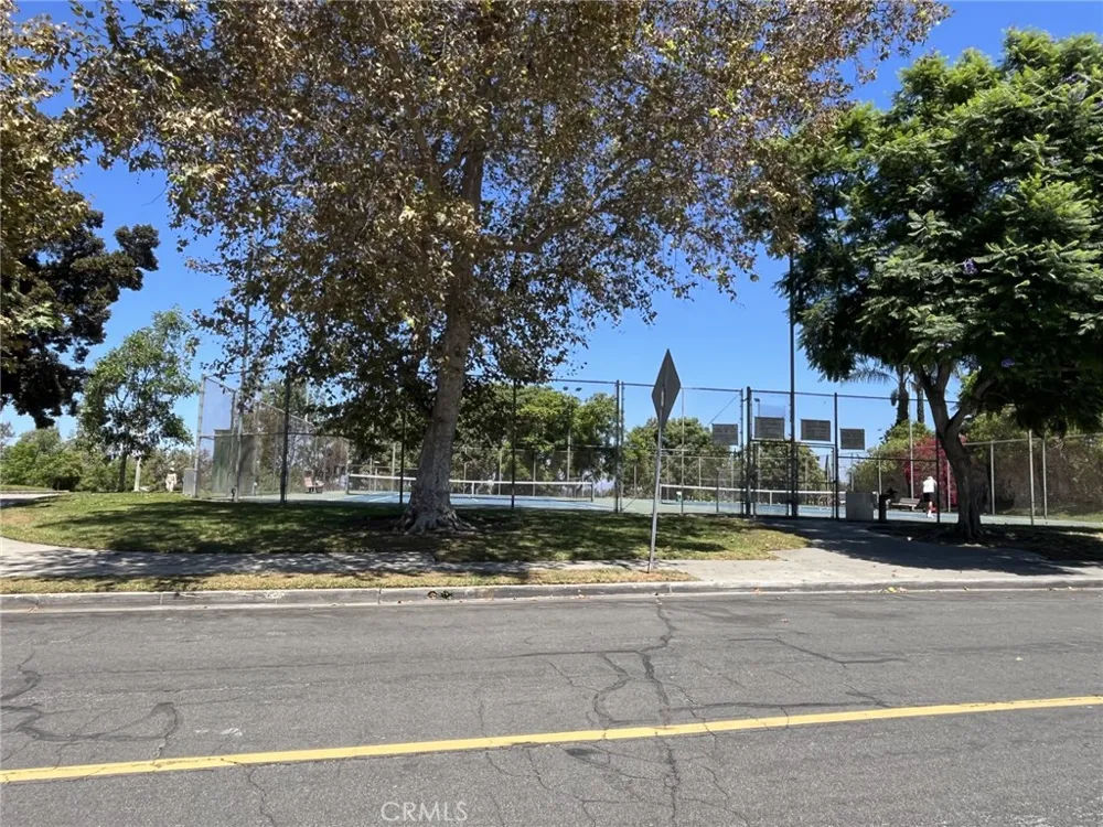 25141 Madeira Laguna Hills, CA 92653
