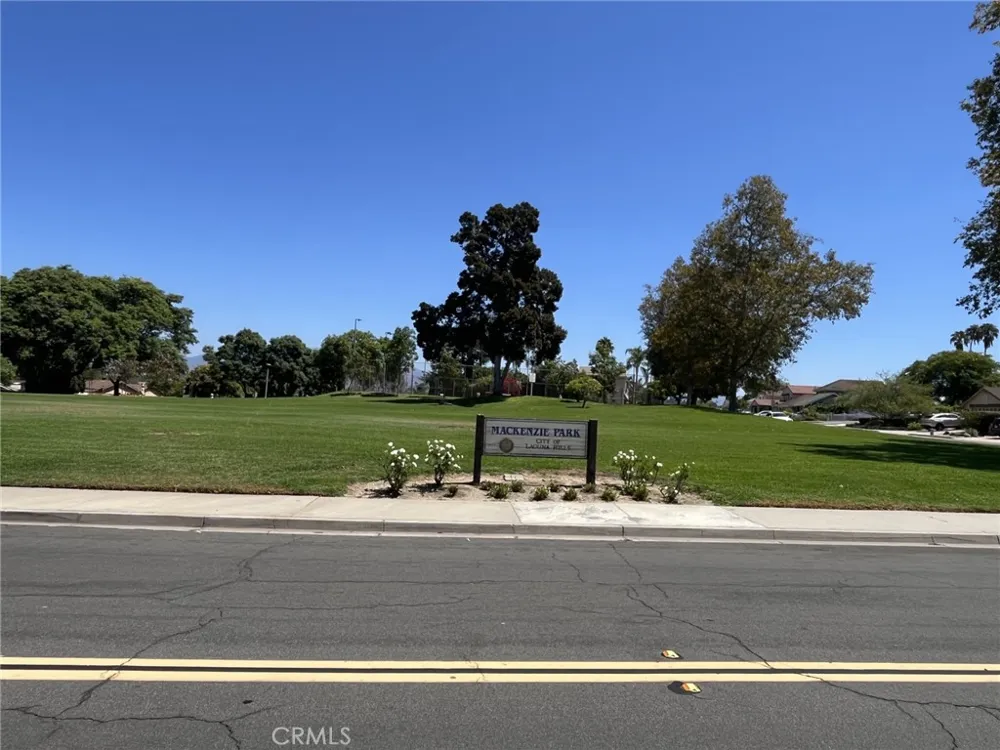 25141 Madeira Laguna Hills, CA 92653