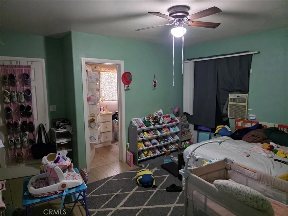 668 Clela Los Angeles, CA 90022