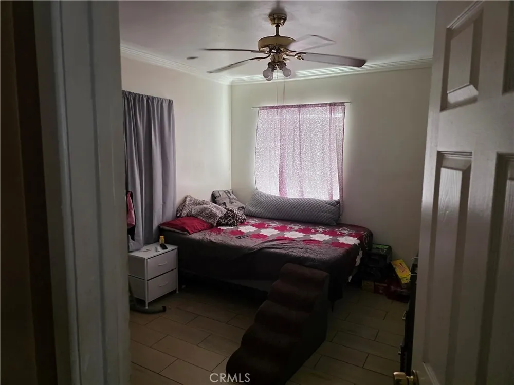668 Clela Los Angeles, CA 90022