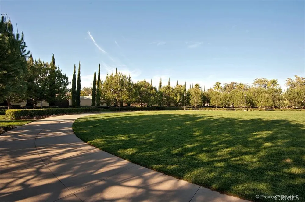 45 Iceberg Rose Irvine, CA 92620