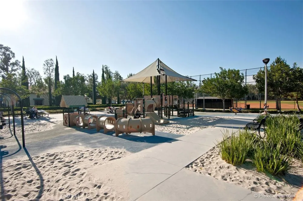 45 Iceberg Rose Irvine, CA 92620