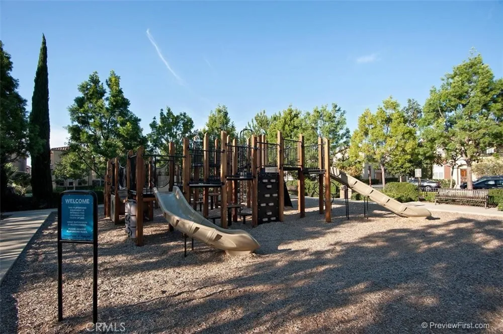 45 Iceberg Rose Irvine, CA 92620