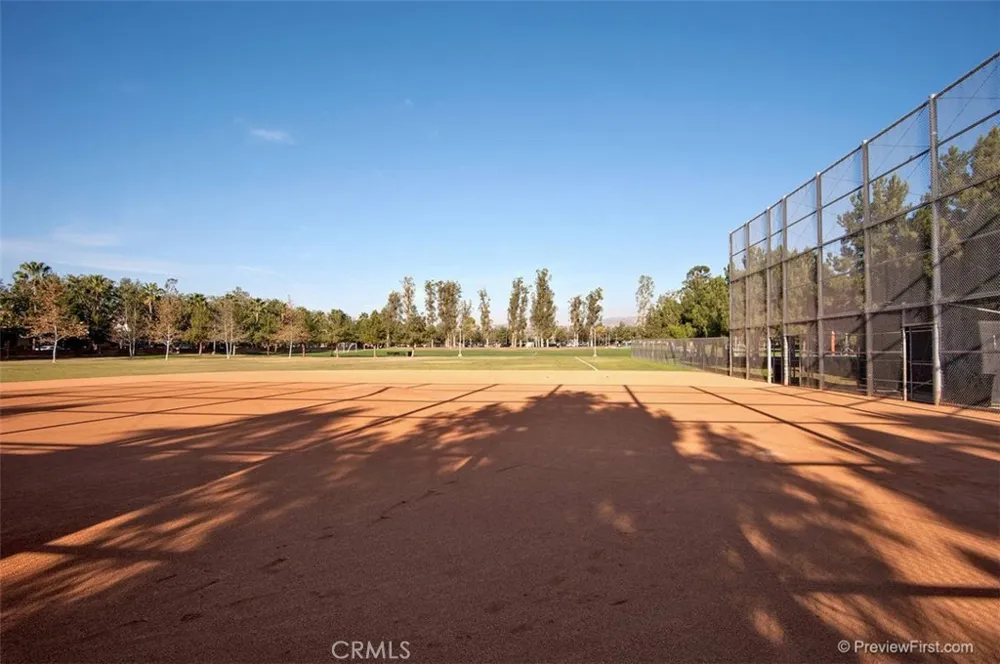 45 Iceberg Rose Irvine, CA 92620