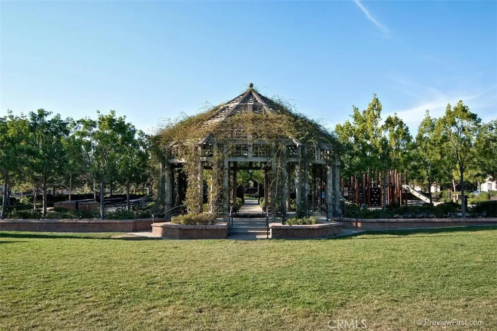 45 Iceberg Rose Irvine, CA 92620