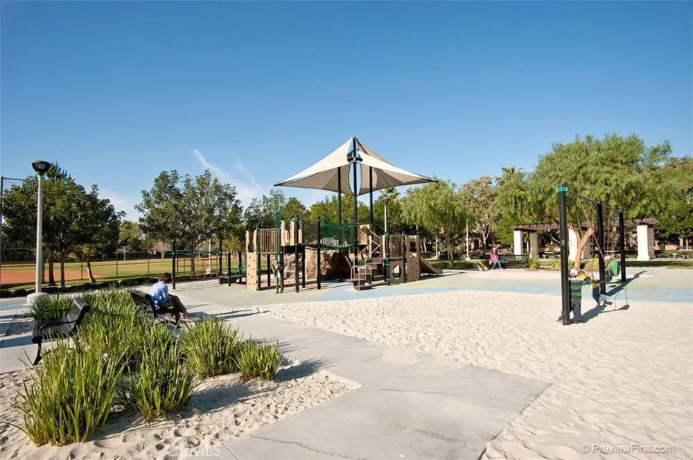 45 Iceberg Rose Irvine, CA 92620