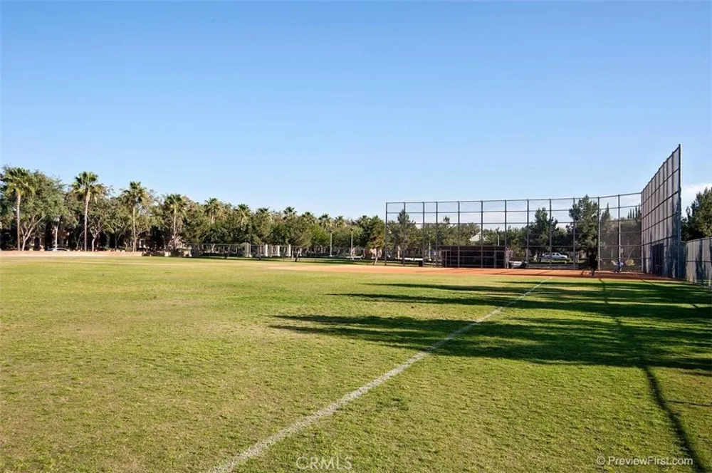 45 Iceberg Rose Irvine, CA 92620