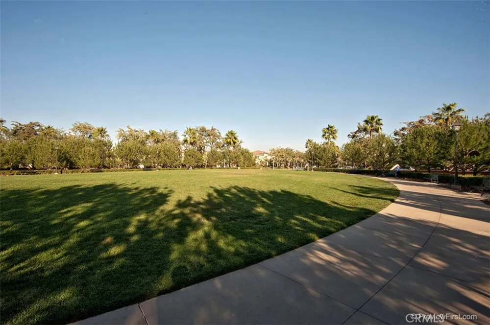 45 Iceberg Rose Irvine, CA 92620