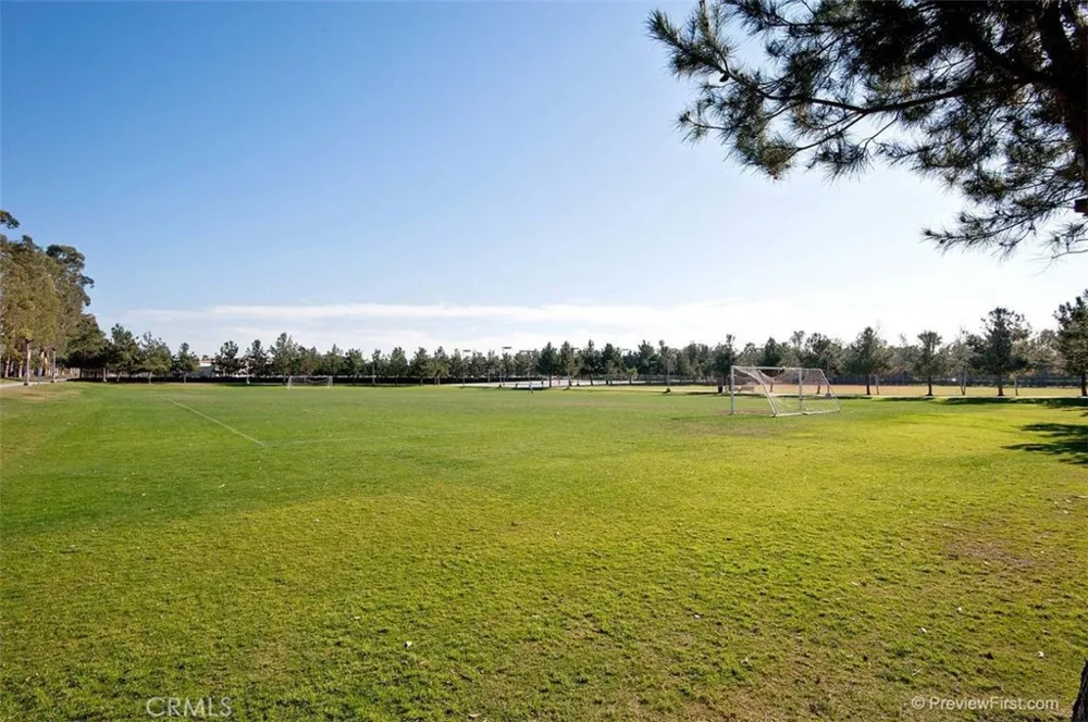 45 Iceberg Rose Irvine, CA 92620